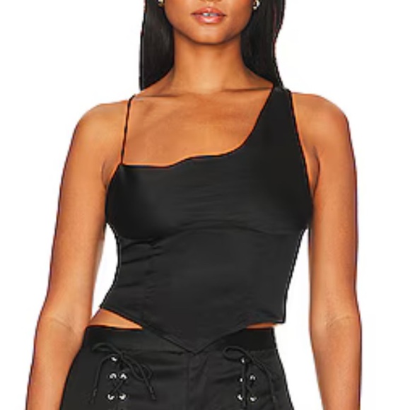 Revolve Song of Style Aislin Cami in Black
SONG OF STYLE Small - Picture 2 of 9